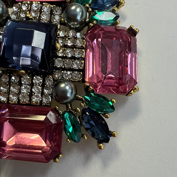 Elegant Pink and Blue Gemstone Brooch - Picture 4 of 8